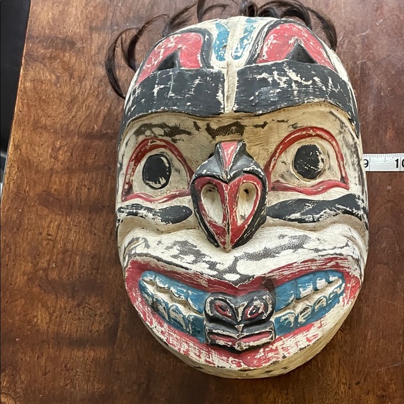 Humanoid Mask - Pacific Northwest - Picture 4 of 12